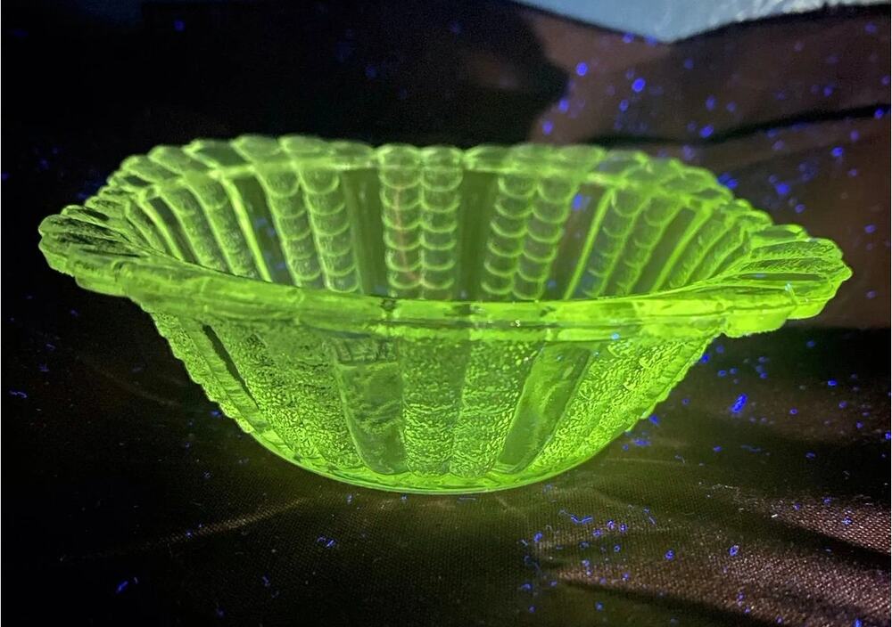 Vintage Sawtooth Pressed Glass Nappy Bowl Uranium Glass Glows Under UV